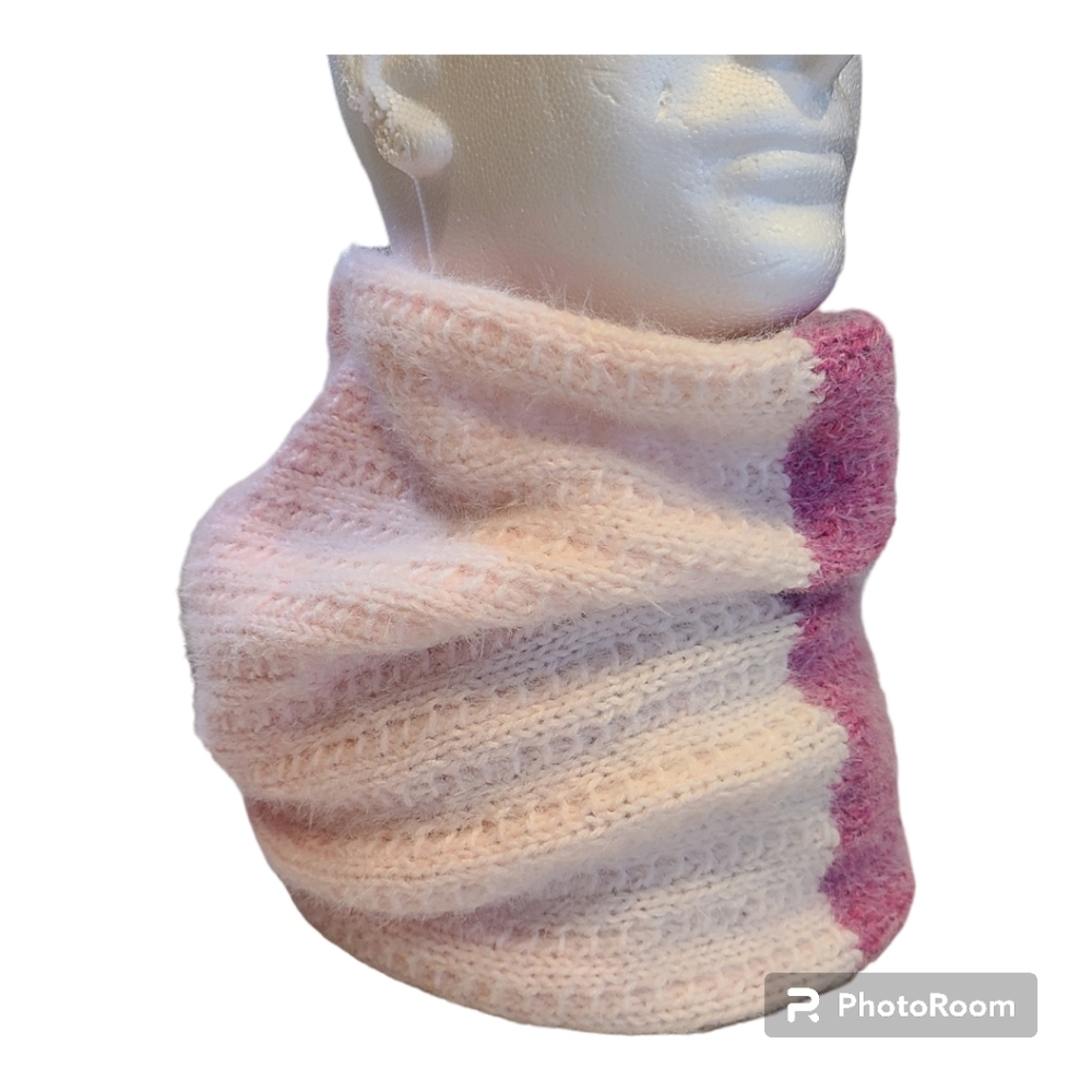 Infinity scarf Infinite tube scarf Neck warmer Loop scarf Hooded Easy care Pink - Picture 11 of 11